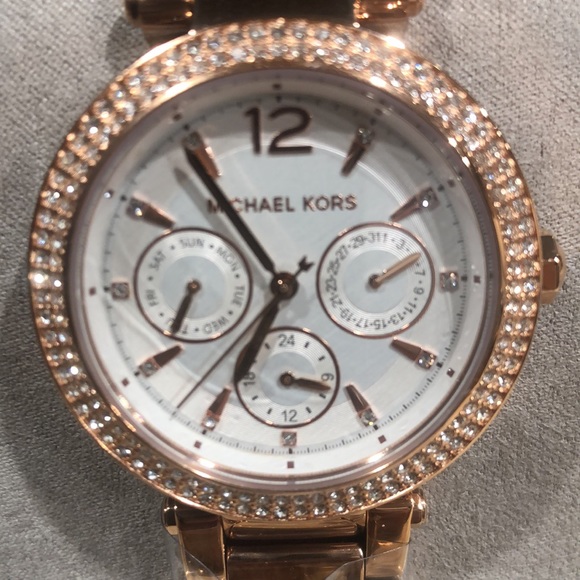Michael kors rose gold watch - Picture 5 of 8